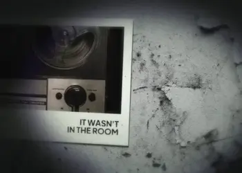 Videohive Horror Story Flashlight Reveal Intro 65168917